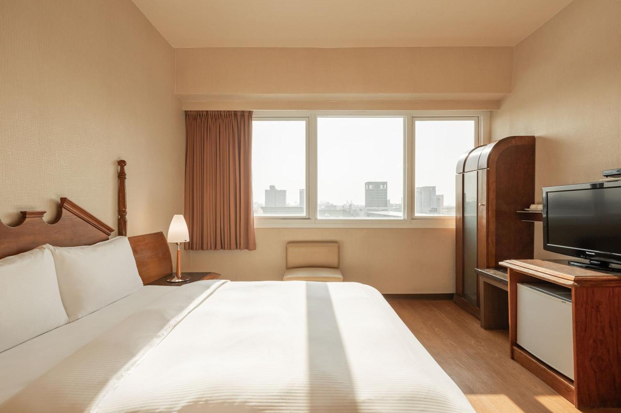 Kindness Hotel Wu-Jia Kaohsiung Quarto foto